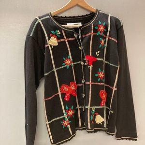 Victoria Harbour Button Down Long Sleeve size M